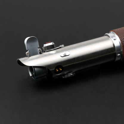 Luke Lightsaber EP9