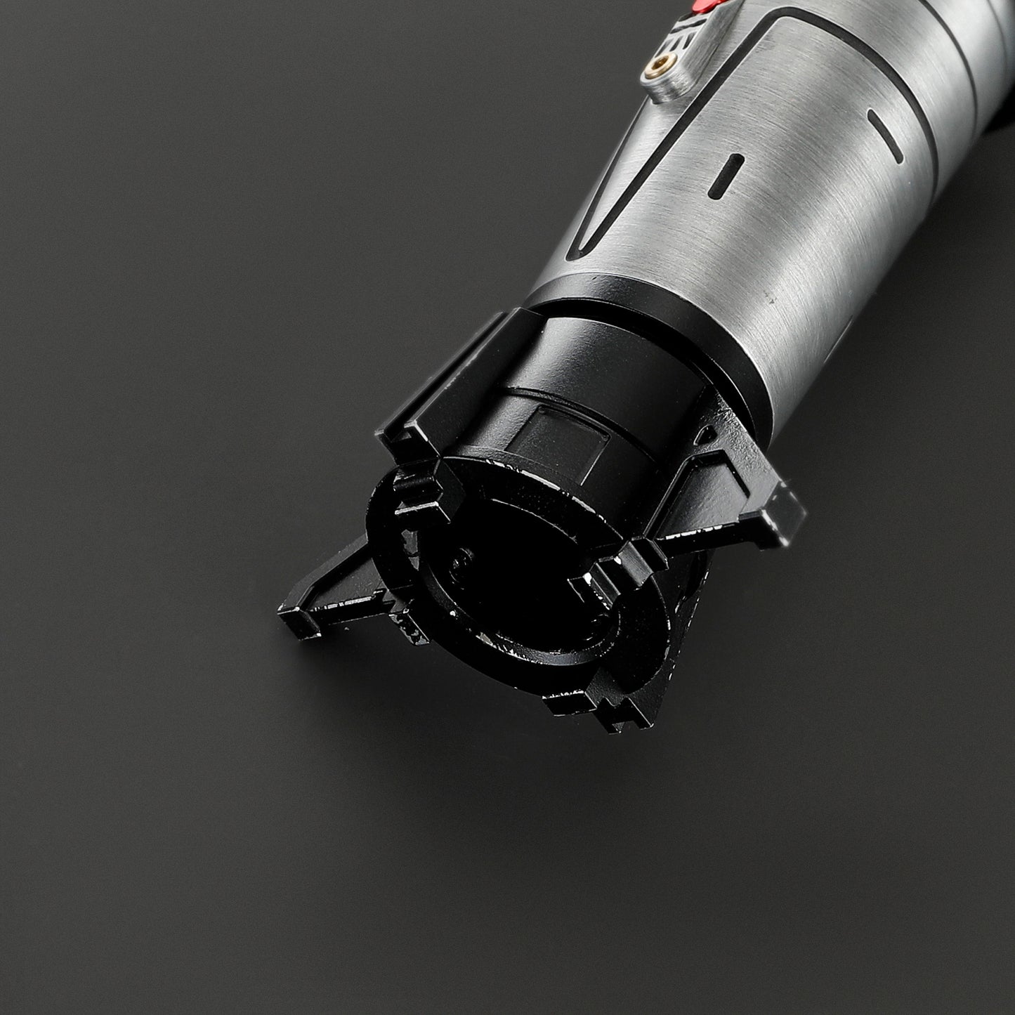 Baylan Skoll Lightsaber (Weathered)