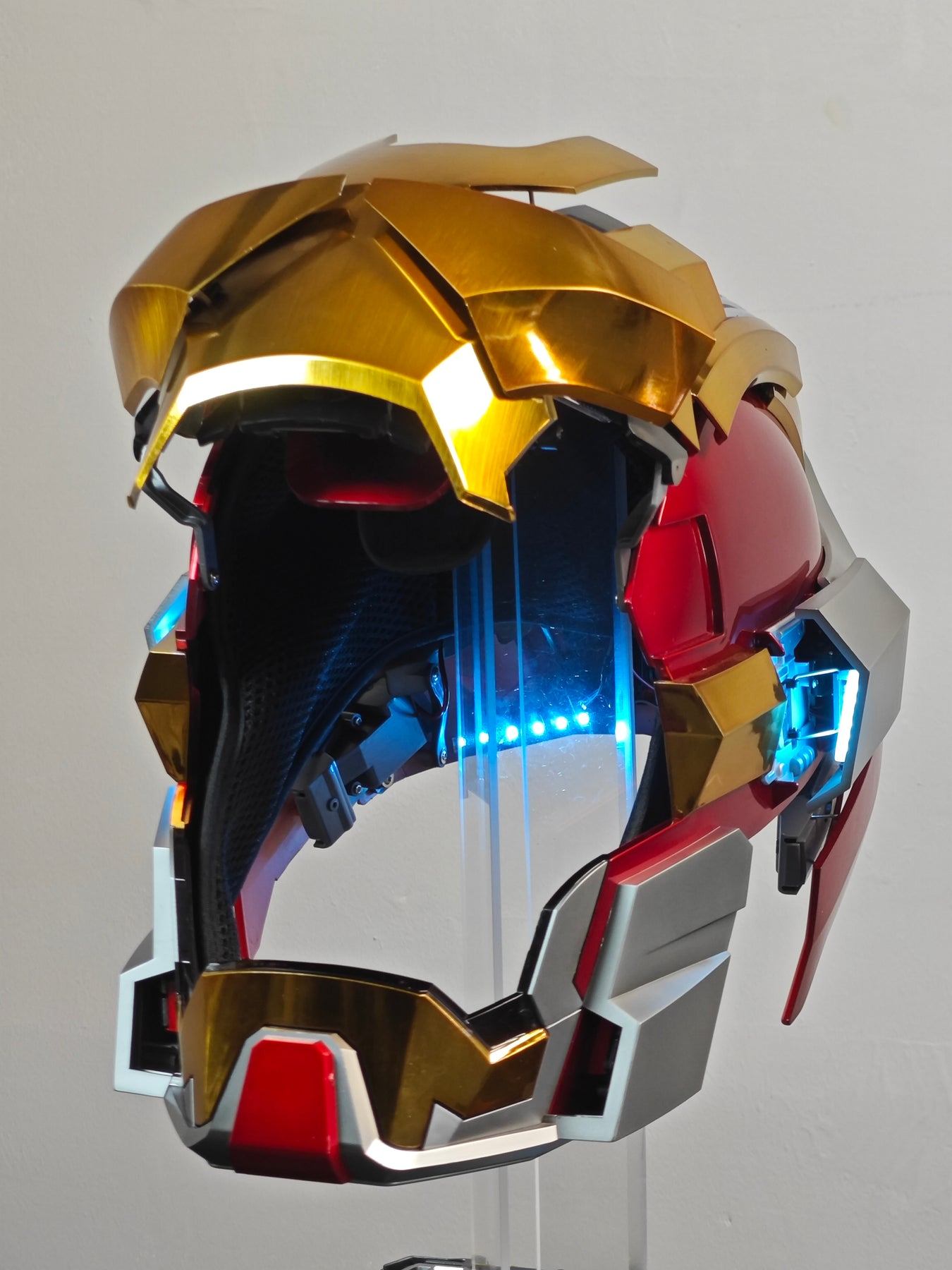 Electronic MK17 Iron man helmet